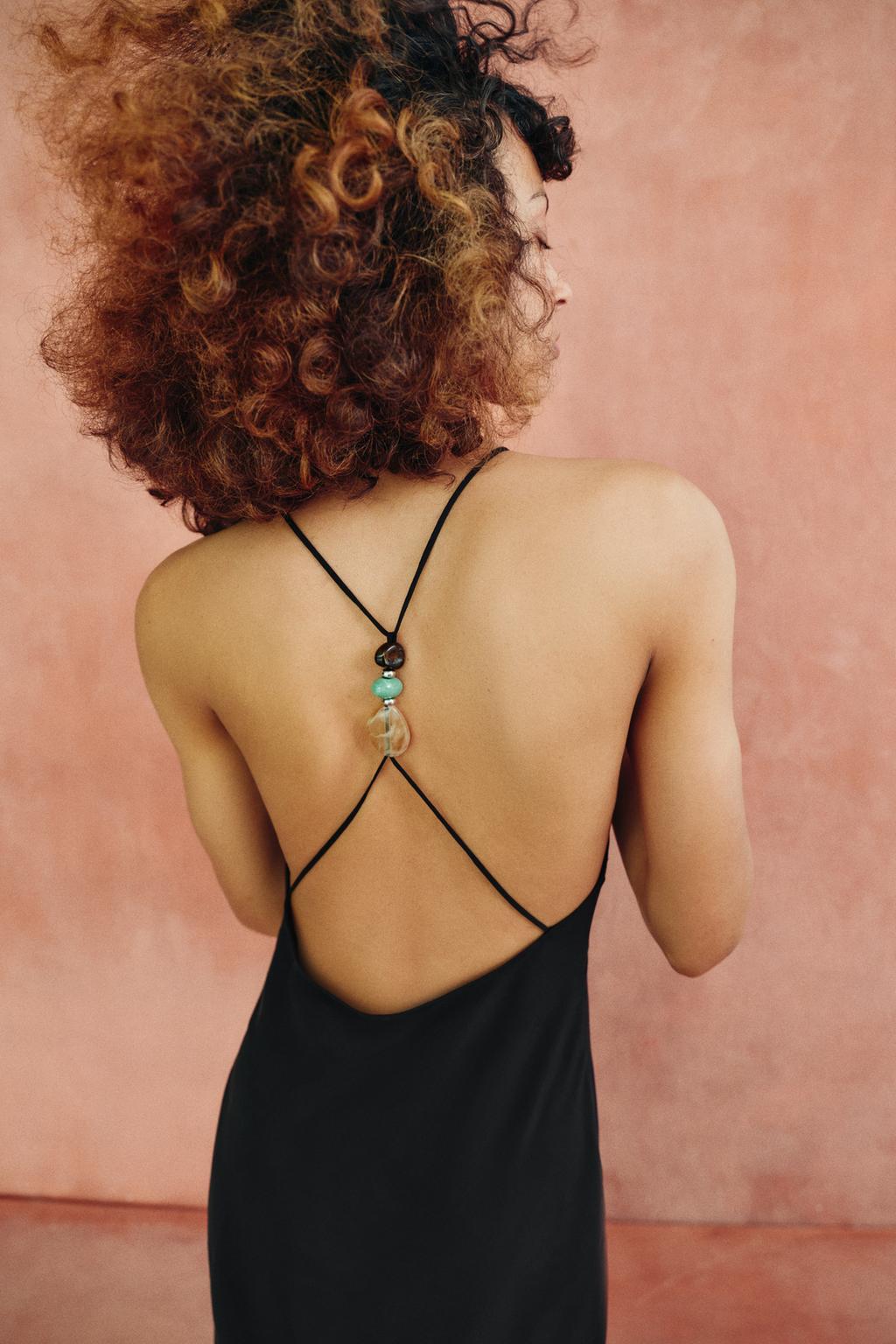 ПЛАТЬЕ МИДИ С КАМНЯМИ НА БРЕТЕЛЯХ