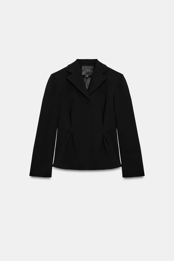БЛЕЙЗЕР ИЗ РЕЛЬЕФНОЙ ТКАНИ С БАСКОЙ — коллекция Zara «ZW»