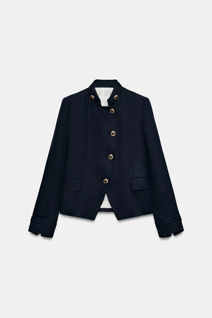 Приталенный блейзер с золотистыми пуговицами- Заказать в России