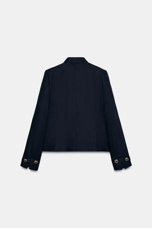 Приталенный блейзер с золотистыми пуговицами- Заказать в России