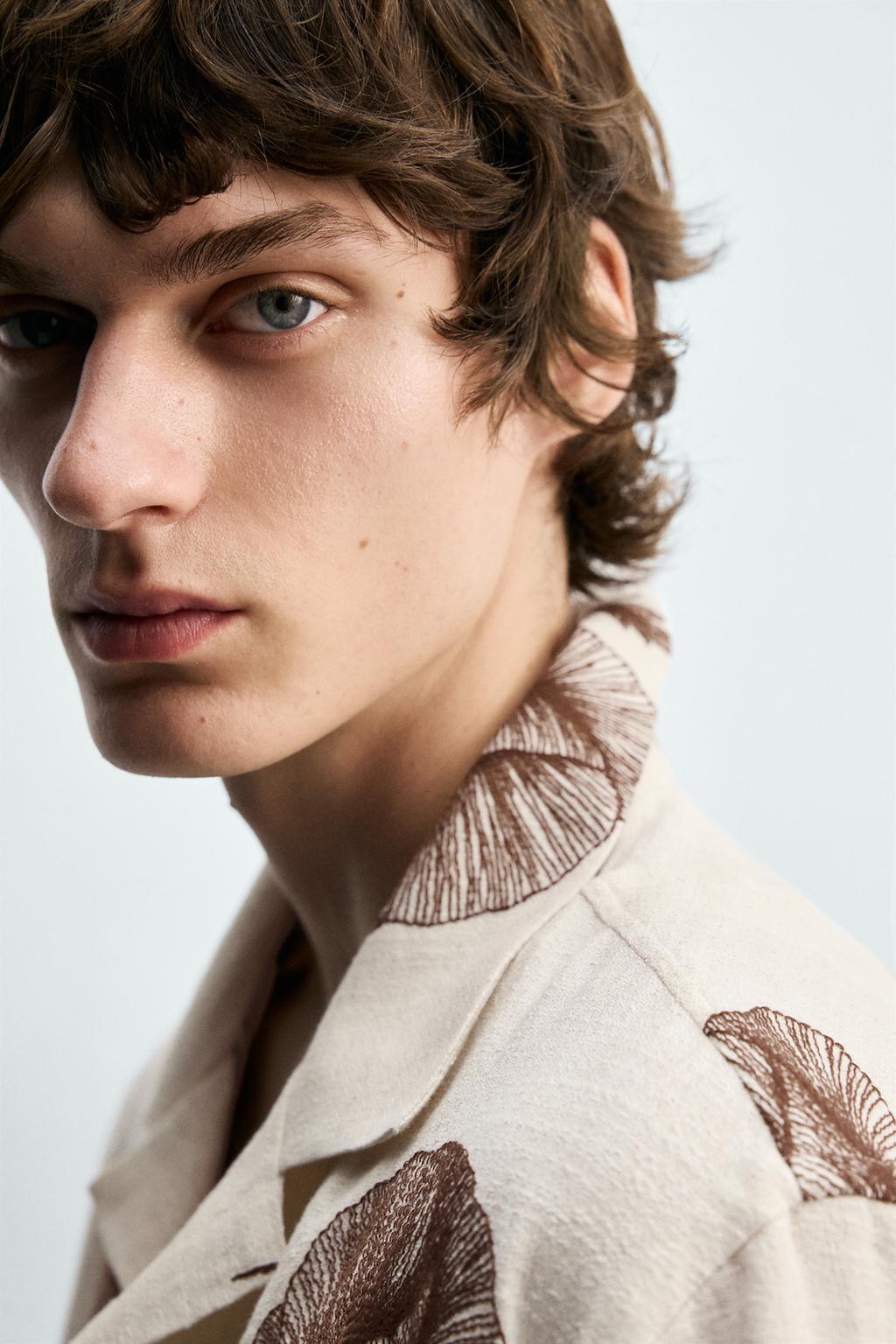 РУБАШКА С ЦВЕТОЧНОЙ ВЫШИВКОЙ