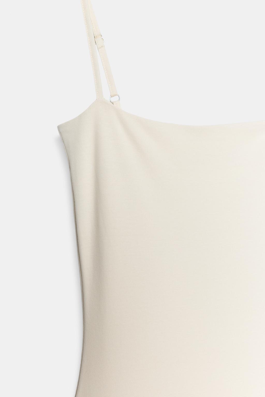 КОМБИНИРОВАННОЕ ПЛАТЬЕ С ВОЛАНАМИ