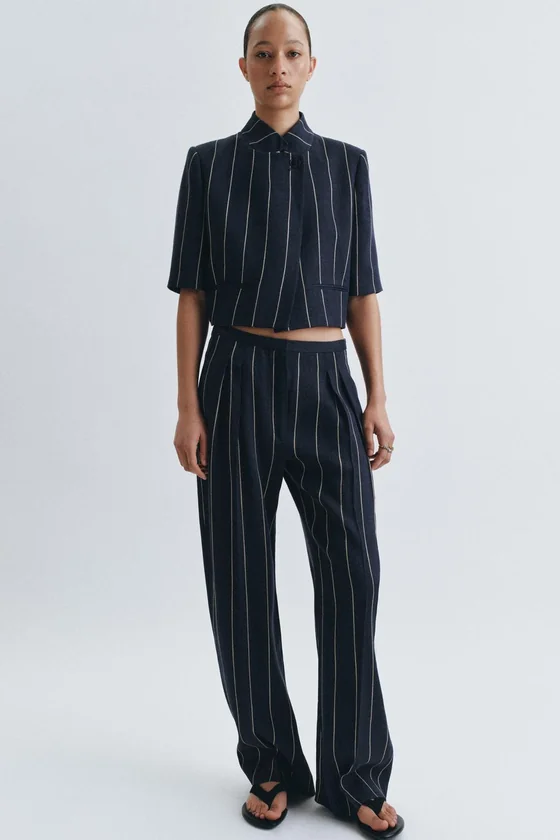 БРЮКИ В ПОЛОСКУ ИЗ СМЕСОВОГО ЛЬНА — коллекция Zara «ZW»