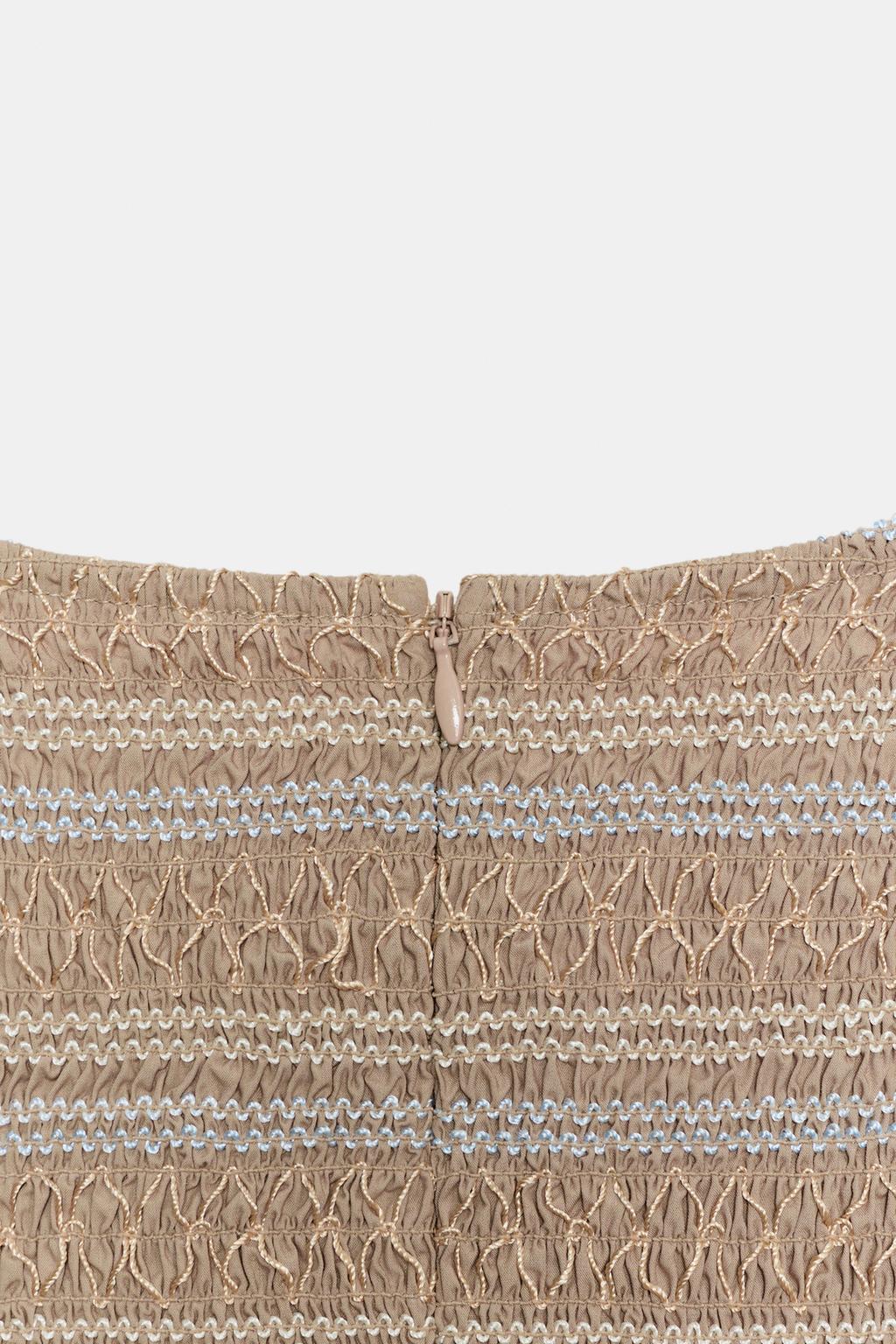 ТОП-БАЛЛОН С ВЫШИВКОЙ И ЖАТЫМ ЭФФЕКТОМ