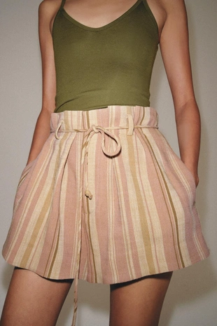 Топ на бретелях в рубчик