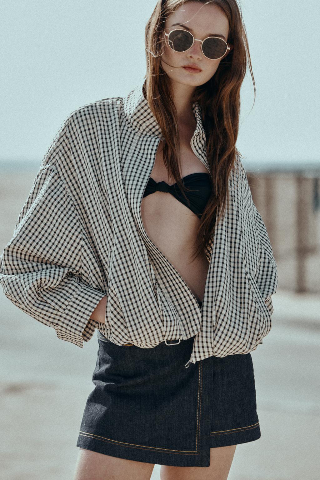 БОМБЕР В КЛЕТКУ