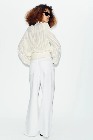 Блуза в романтическом стиле с кружевом- Заказать в России