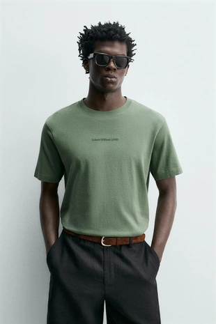 Футболка с контрастным принтом- Заказать в России