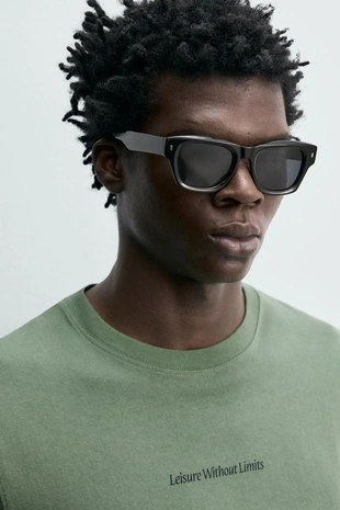 Футболка с контрастным принтом- Заказать в России