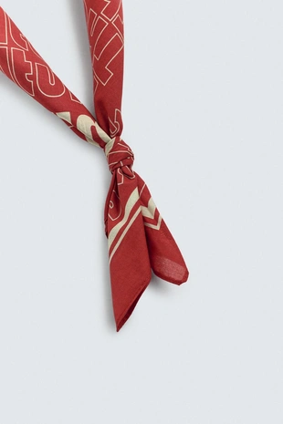 Бандана с текстовым принтом