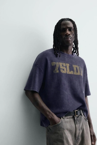 Толстовка вафельной структуры с выцветшим принтом- Заказать в России