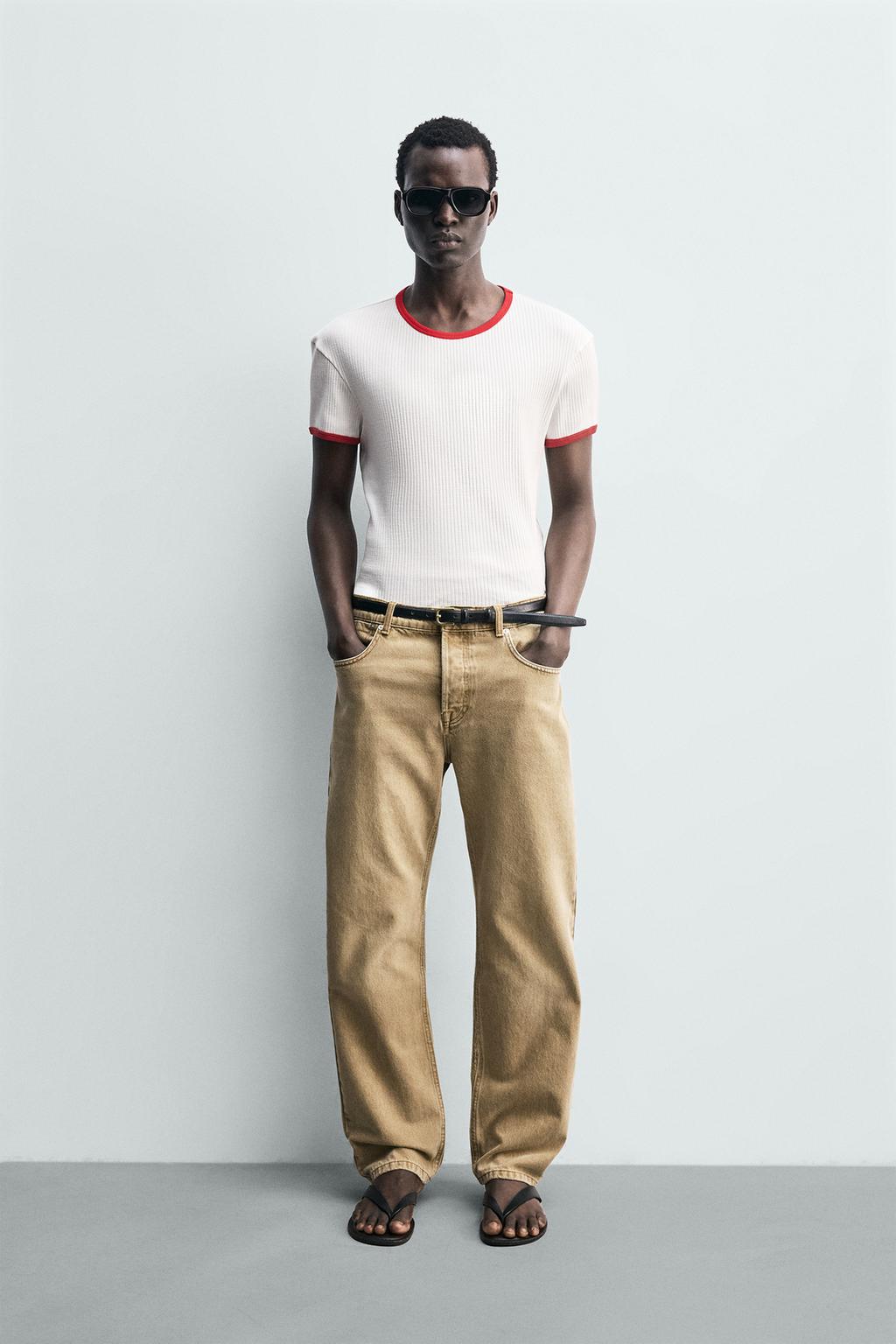 ФУТБОЛКА В РУБЧИК С КОНТРАСТНЫМ ПРИНТОМ