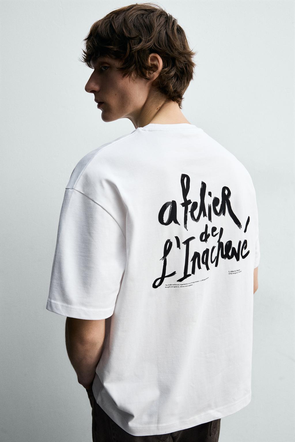 ФУТБОЛКА С ТЕКСТУРНЫМ ТЕКСТОМ