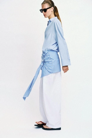 Короткое платье-рубашка с узлом- Заказать в России