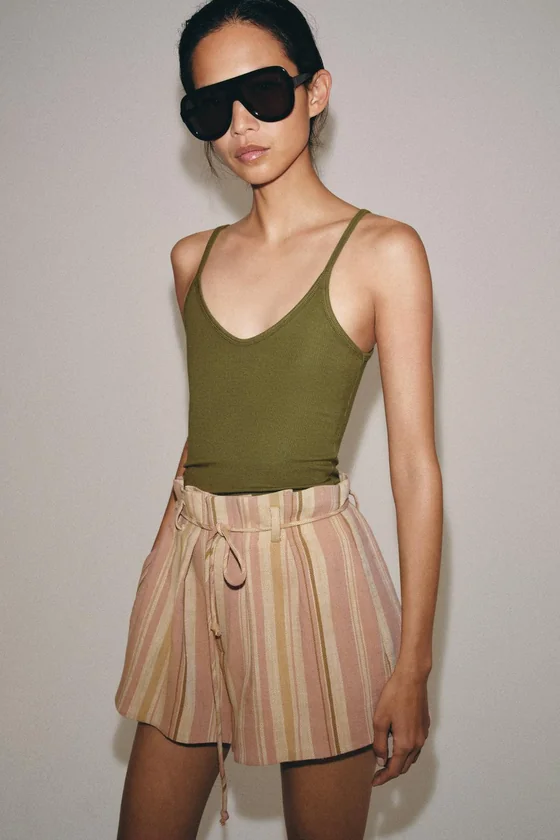 ШОРТЫ В ПОЛОСКУ С ПОЯСОМ — коллекция Zara «ZW»