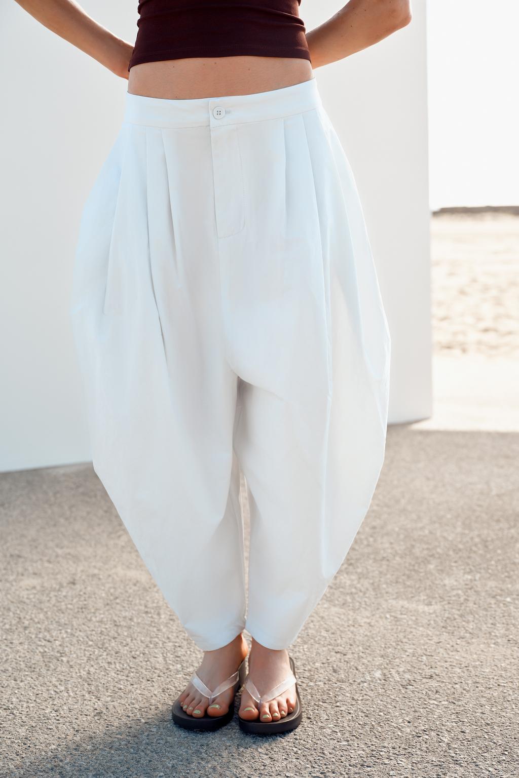 ОБЪЕМНЫЕ БРЮКИ СО СКЛАДКАМИ