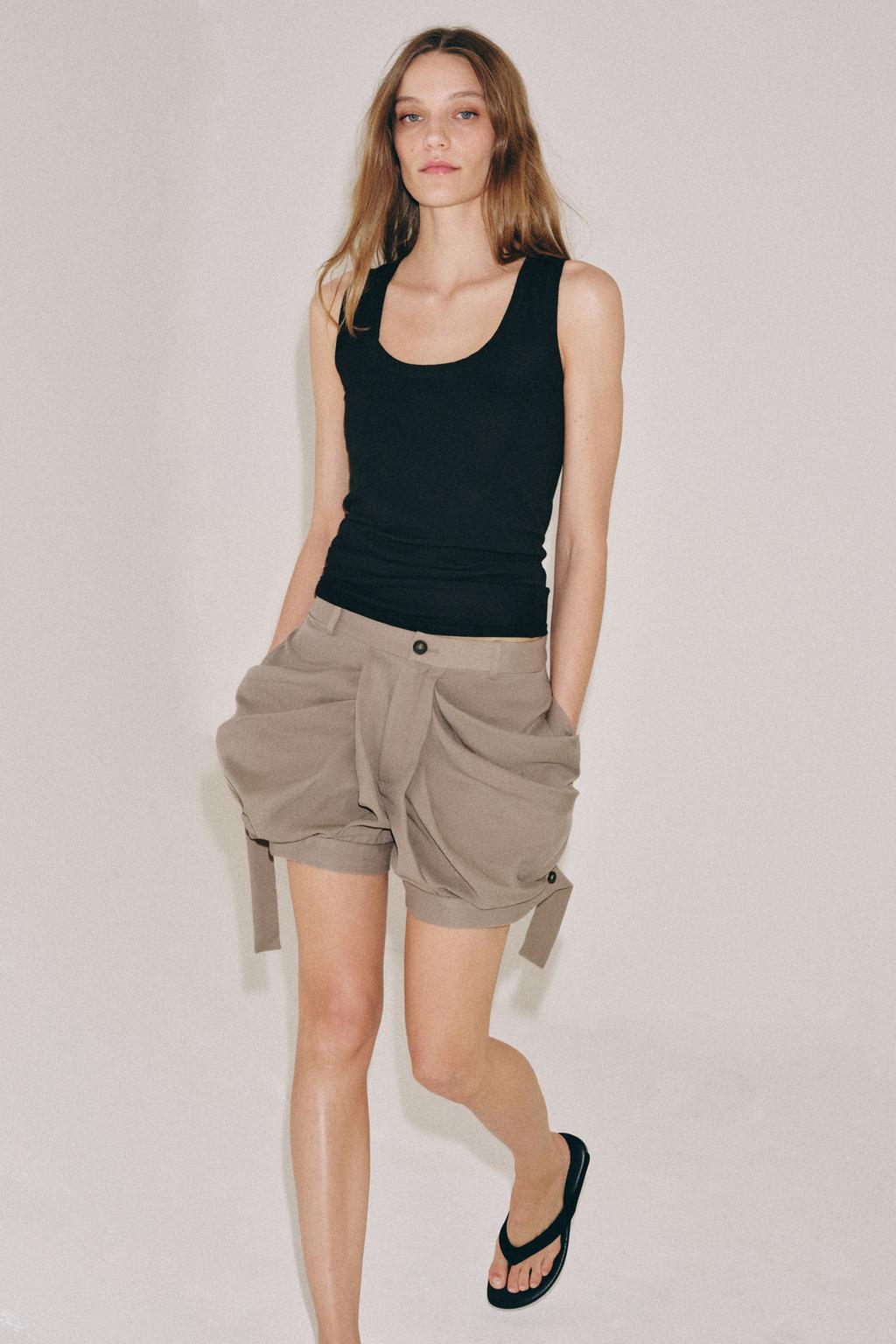 СВОБОДНЫЕ ШОРТЫ С ЗАЩИПАМИ — ZW COLLECTION