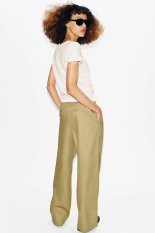 Футболка из хлопка и льна с короткими рукавами- Заказать в России