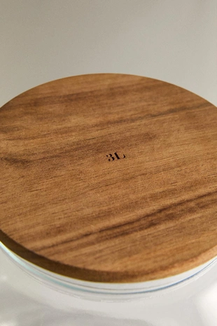 Банка для хранения из стекла и акациевого дерева- Заказать в России