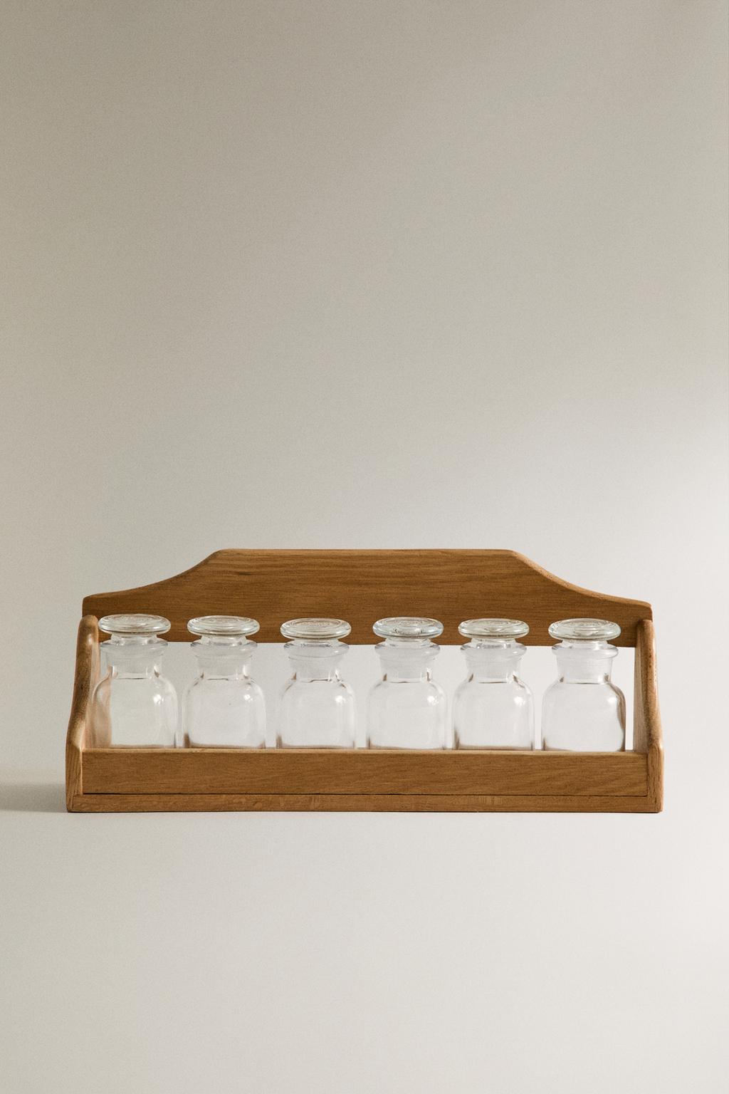 Деревянная подставка для специй с стеклянными банками