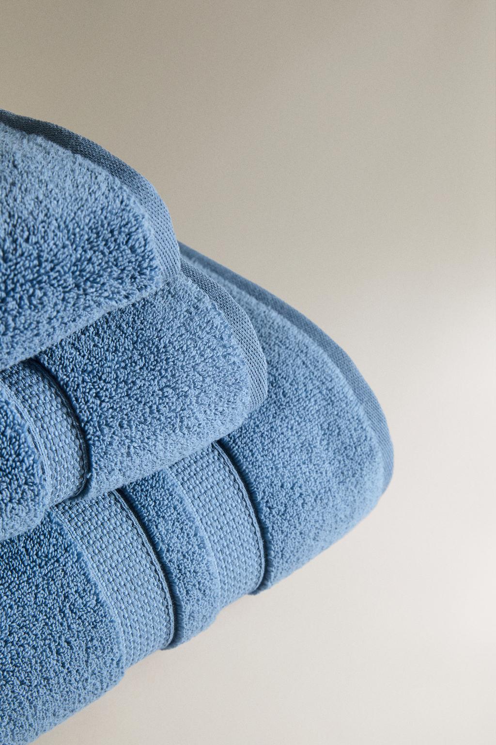 Мягкое велюровое полотенце с двойной отделкой