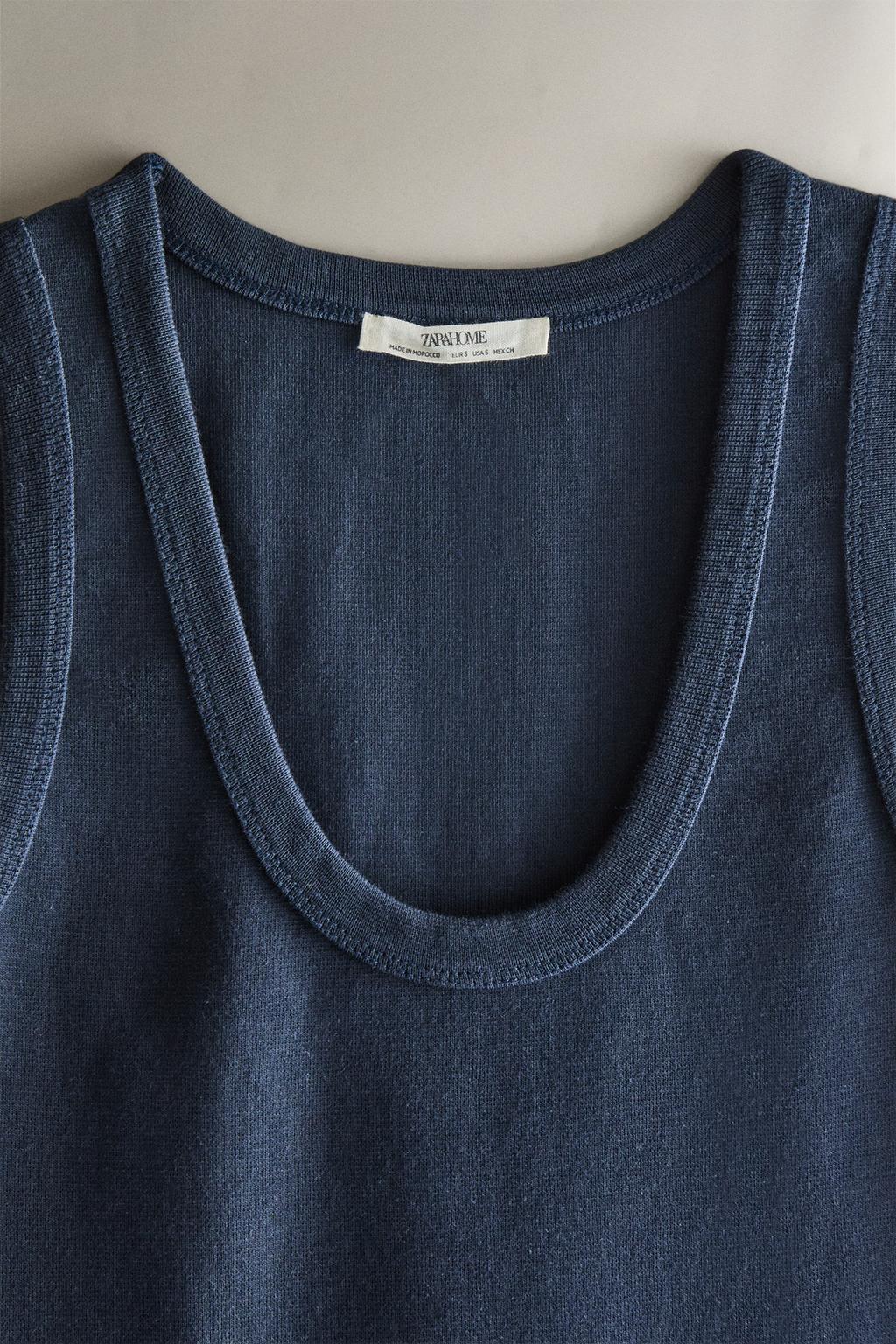 Платье миди с расклешенной юбкой