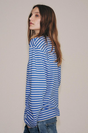 Хлопковая футболка в полоску из льна