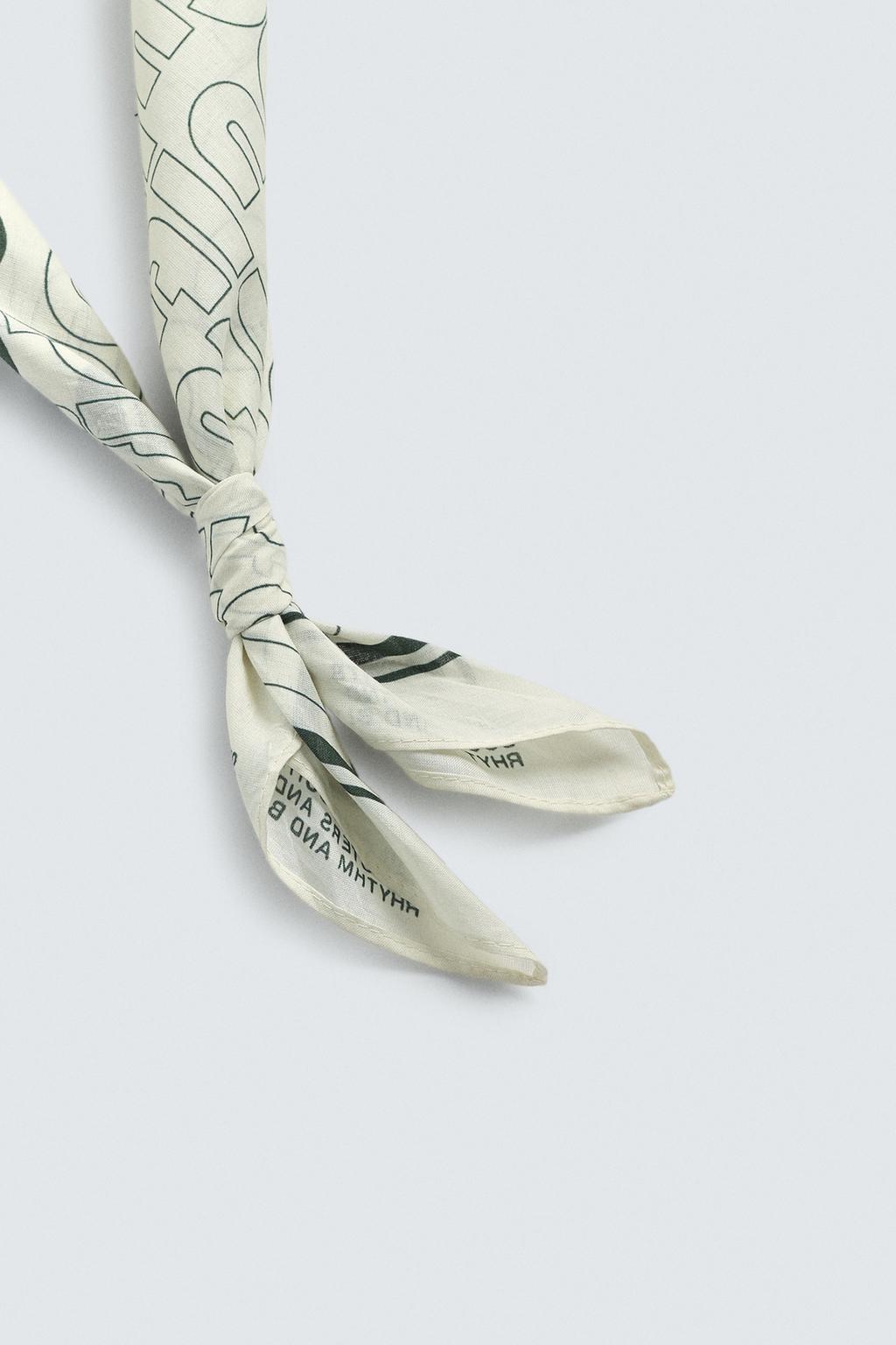 БАНДАНА С ТЕКСТОВЫМ ПРИНТОМ