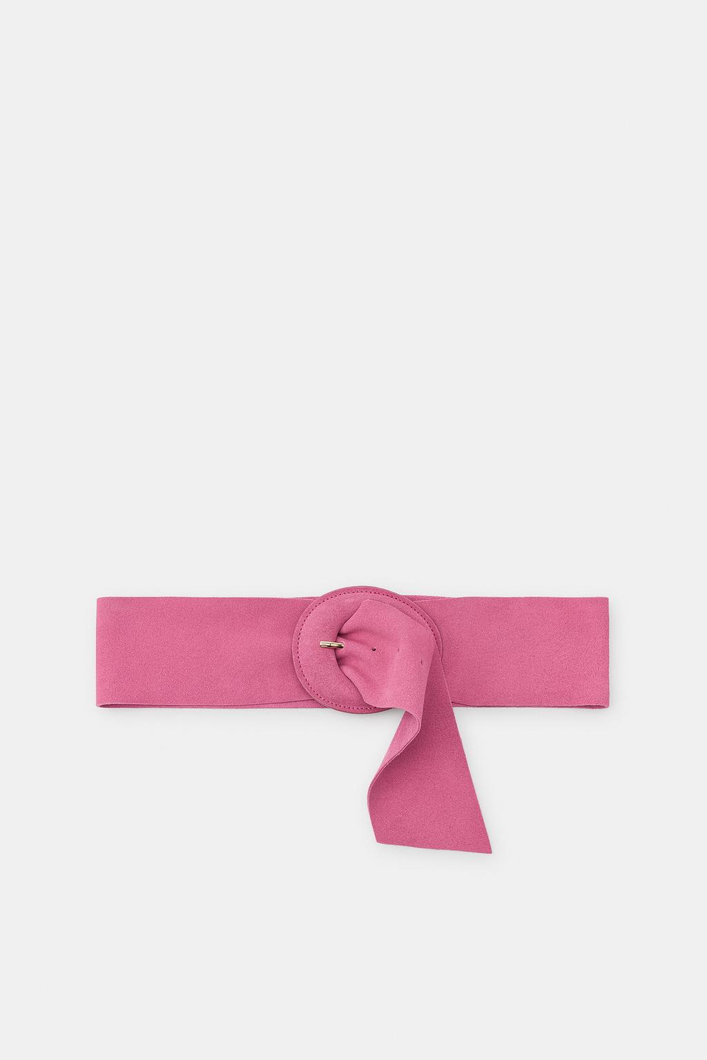 РЕМЕНЬ ИЗ 100% ЗАМШИ С ОБТЯНУТОЙ ПРЯЖКОЙ