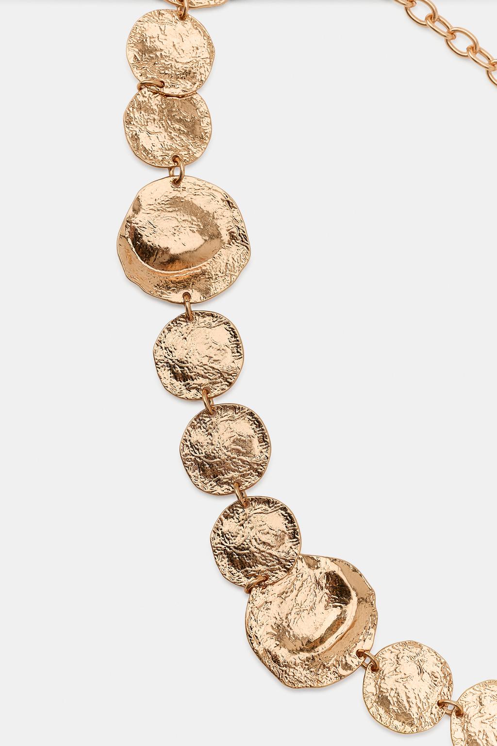 РЕМЕНЬ С МЕТАЛЛИЧЕСКИМИ МЕДАЛЬОНАМИ