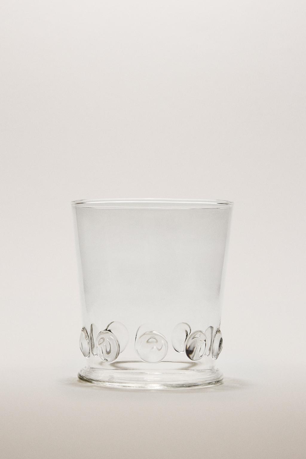 Стакан из боросиликатного стекла с рельефными цветами