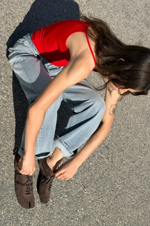 Плоские спортивные туфли- Заказать в России