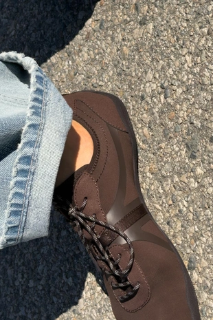 Плоские спортивные туфли- Заказать в России