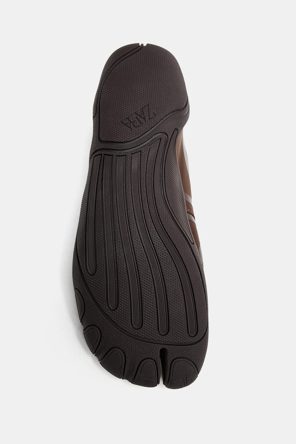 ПЛОСКИЕ СПОРТИВНЫЕ ТУФЛИ