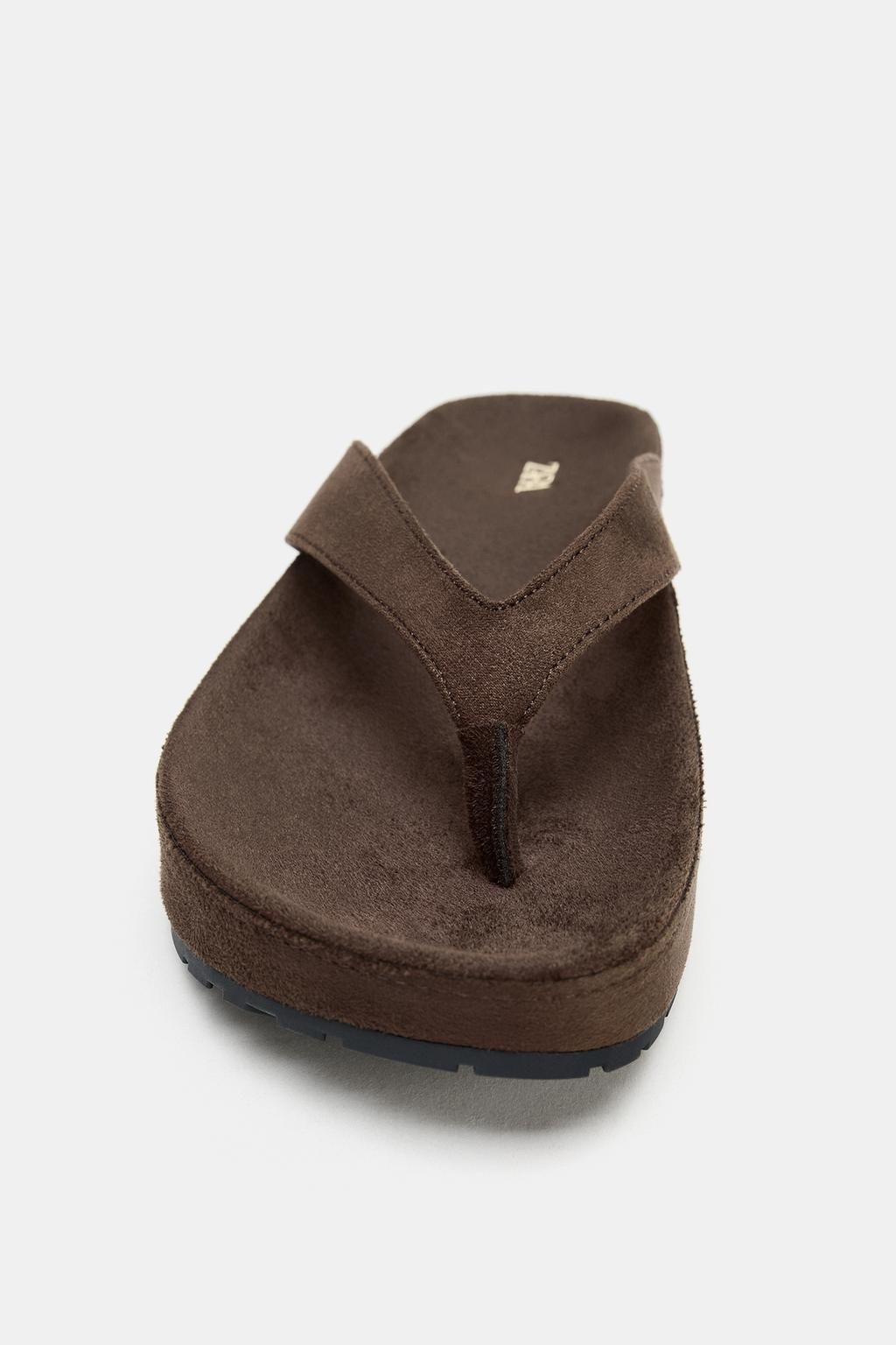 БОСОНОЖКИ НА ПЛАТФОРМЕ С РЕМЕШКОМ