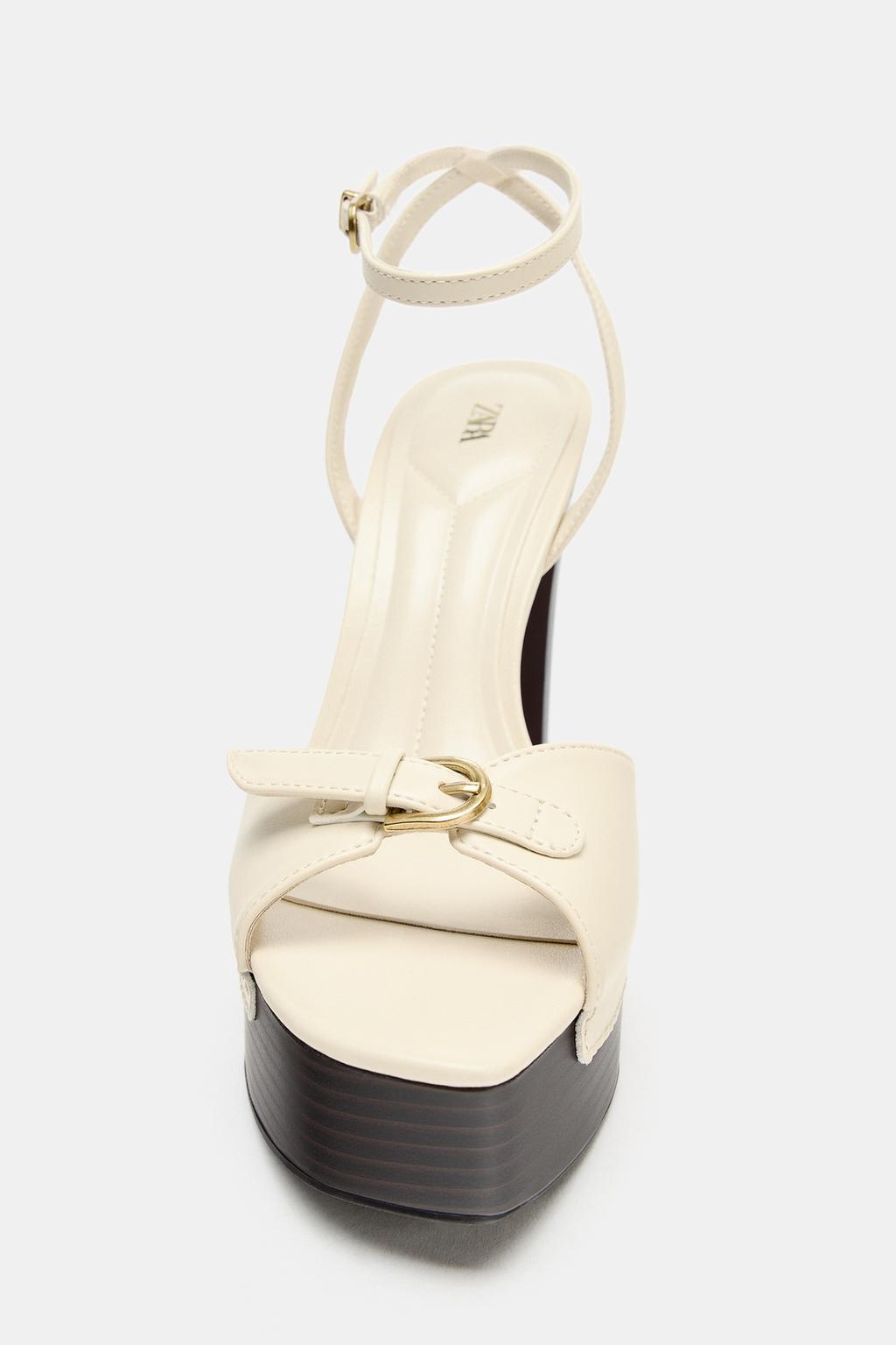 БОСОНОЖКИ НА ПЛАТФОРМЕ С ПРЯЖКОЙ