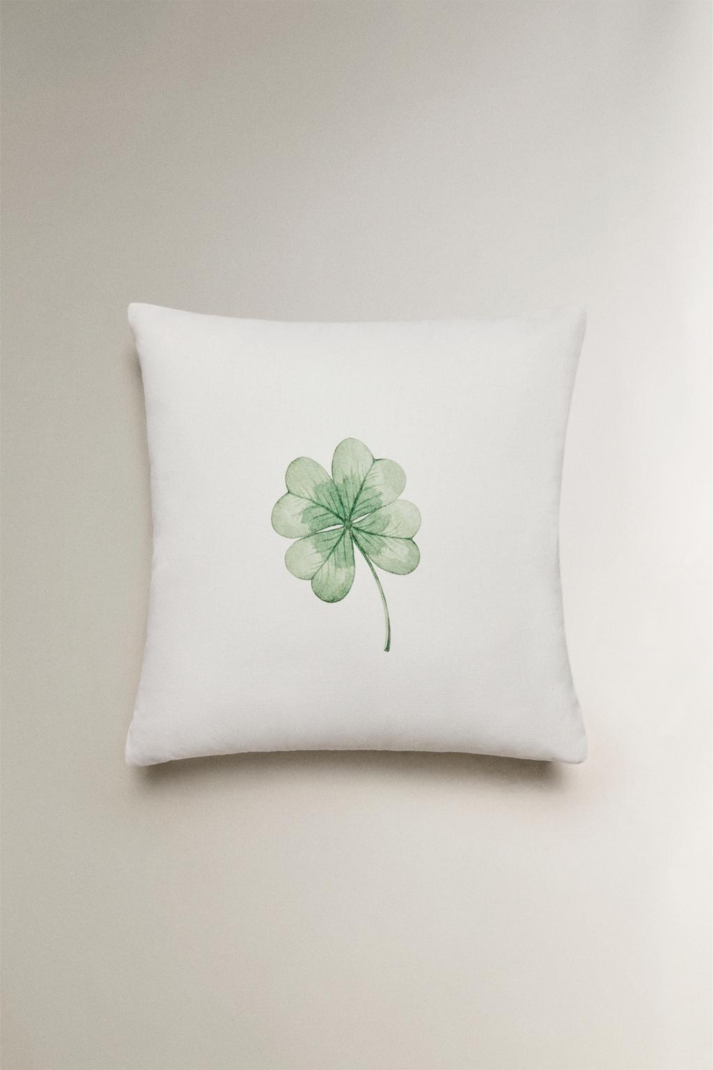 Чехол для подушки clover