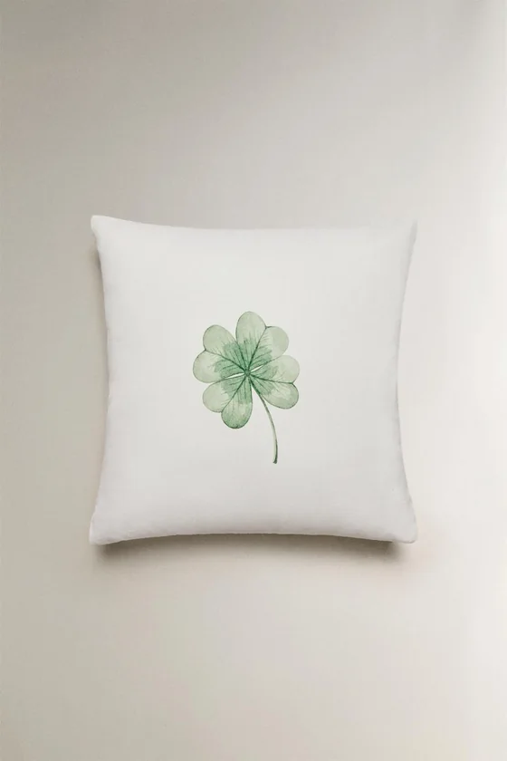 Чехол для подушки clover