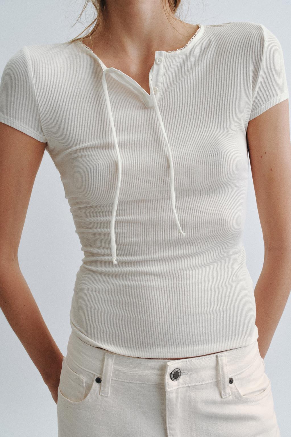 ФУТБОЛКА С ВОРОТНИКОМ НА ПУГОВИЦАХ