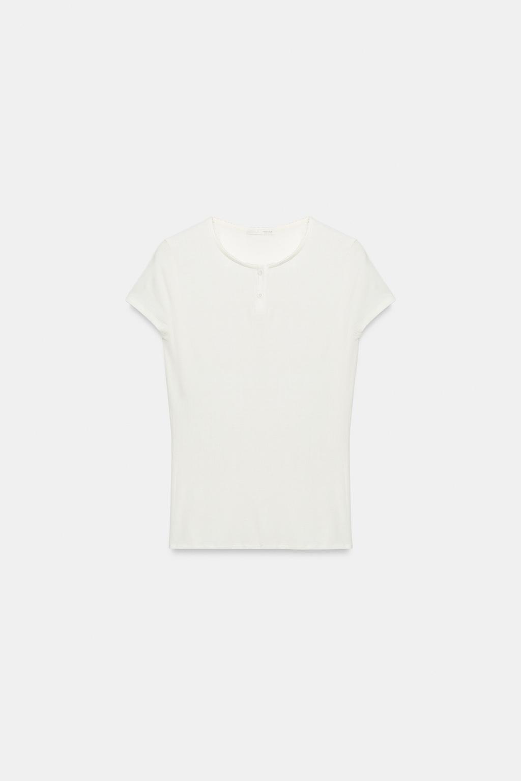 ФУТБОЛКА С ВОРОТНИКОМ НА ПУГОВИЦАХ