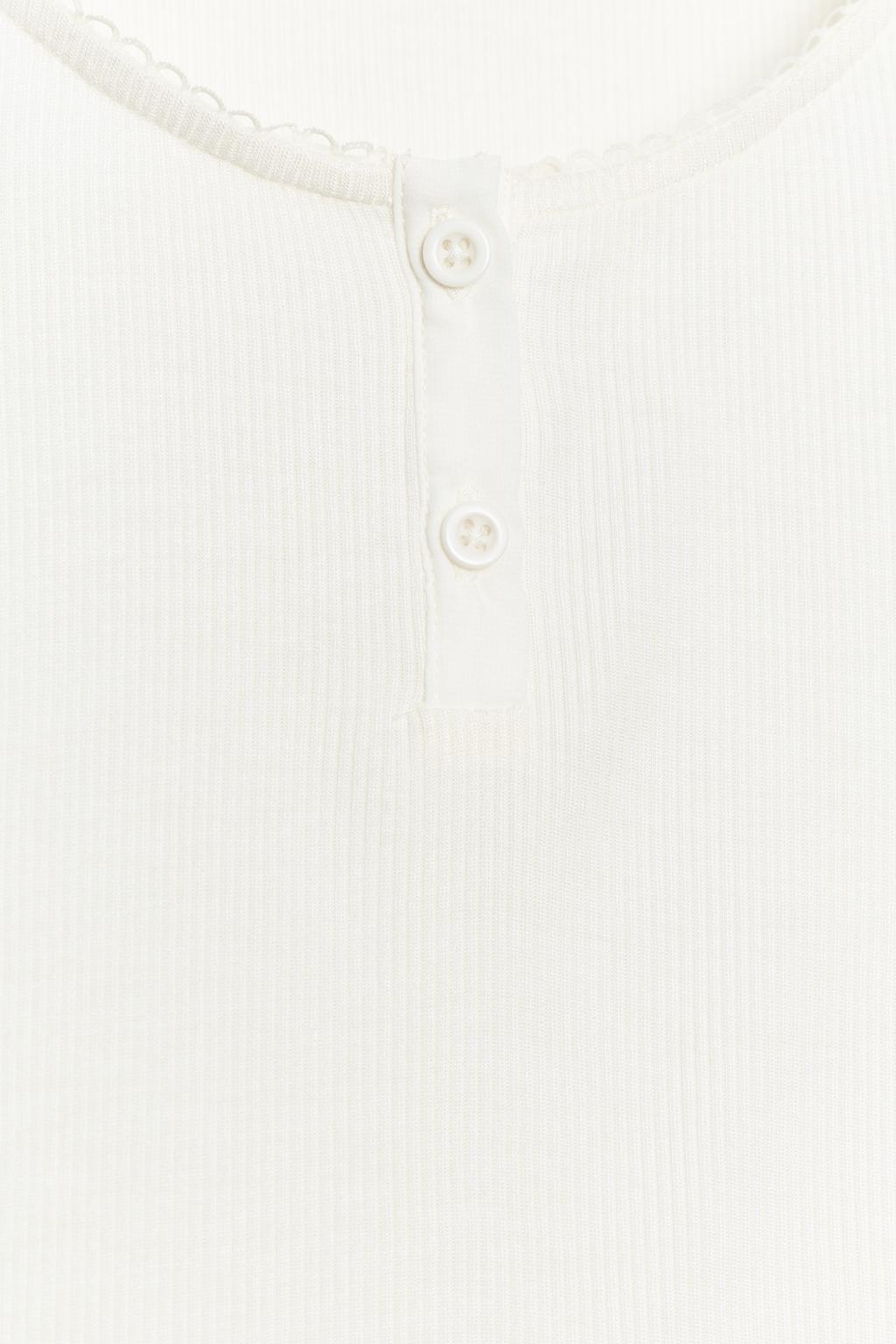 ФУТБОЛКА С ВОРОТНИКОМ НА ПУГОВИЦАХ