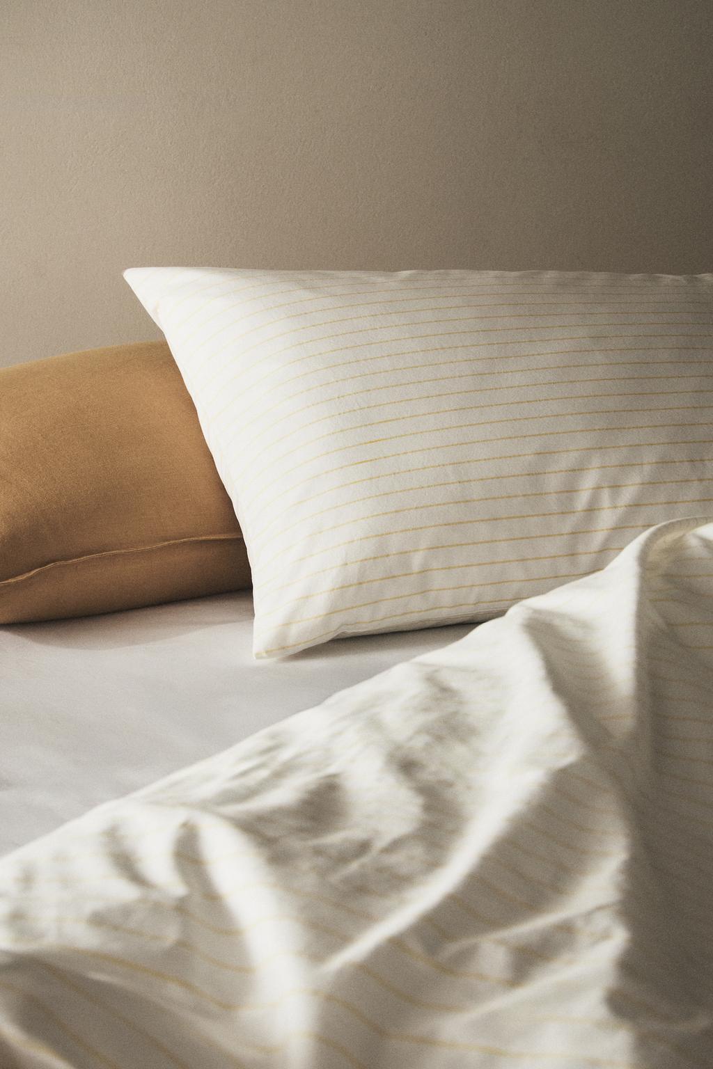 Пиллокейс из выстиранного хлопка в полоску