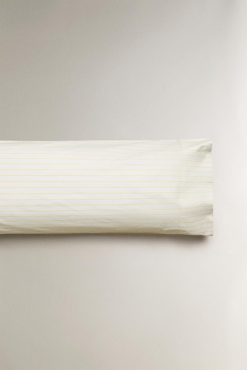 Пиллокейс из выстиранного хлопка в полоску