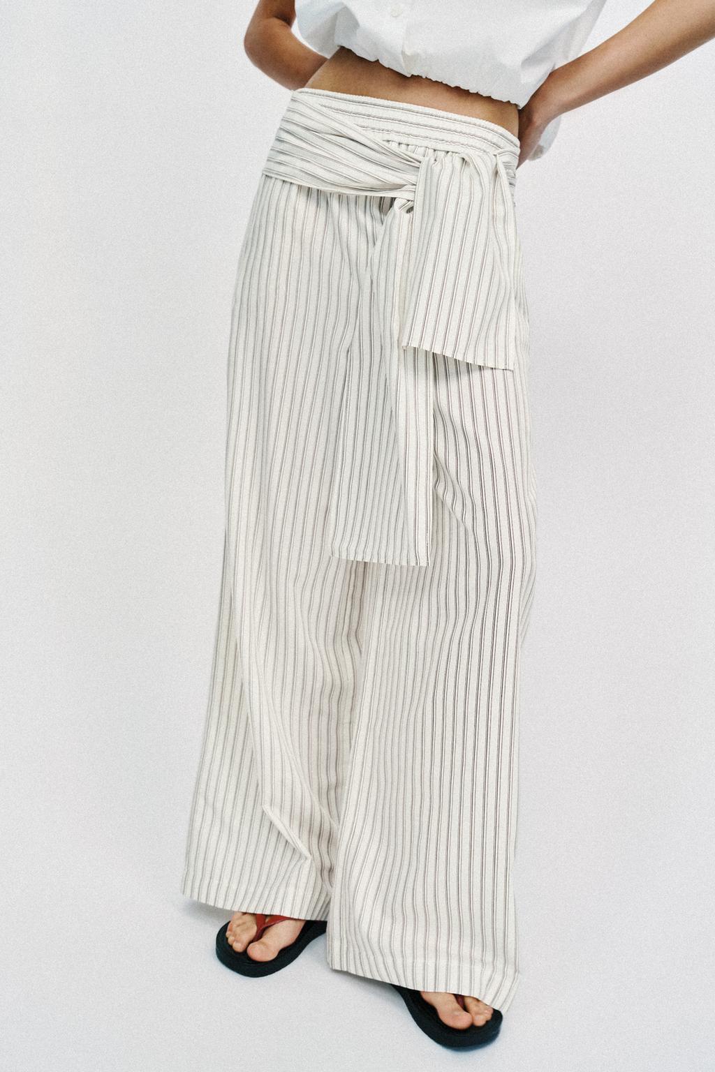 ШИРОКИЕ БРЮКИ В ПОЛОСКУ С ПЛАТКОМ