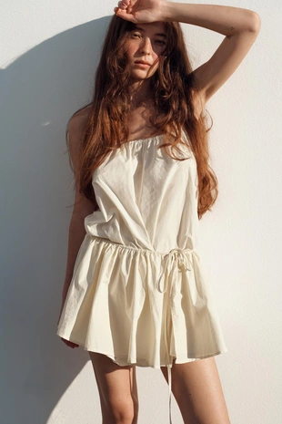 Платье из нейлона с горловиной халтер- Заказать в России