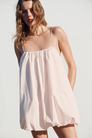 Мини-платье из нейлона объемного кроя- Заказать в России