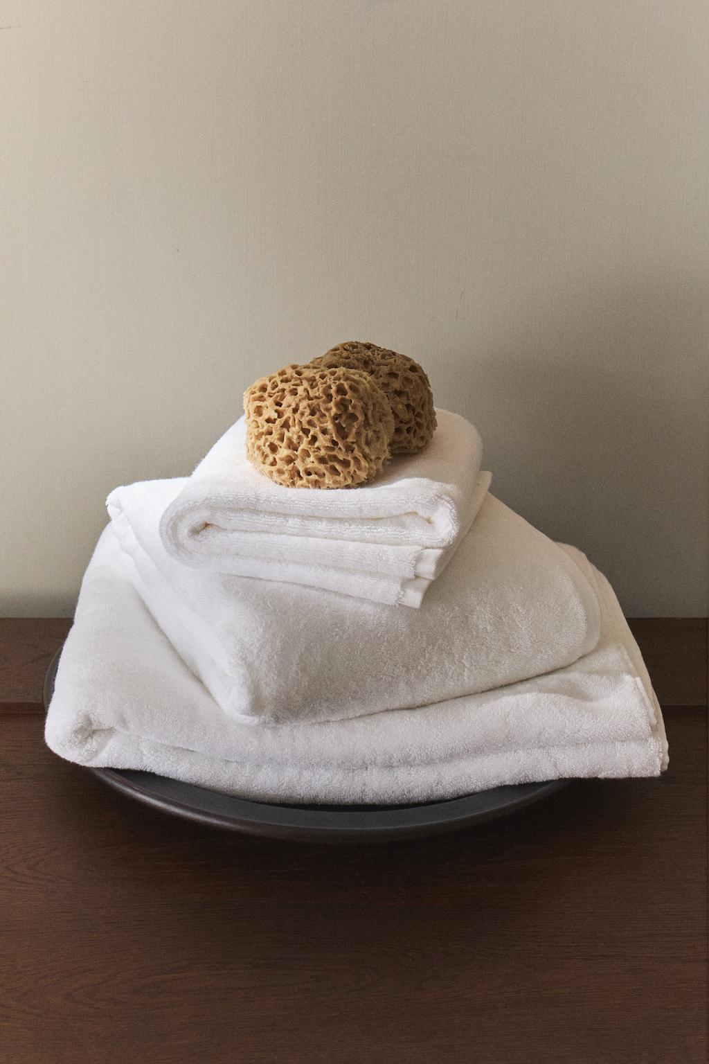 Дополнительно мягкое хлопковое полотенце для ванны (700 г/м²)