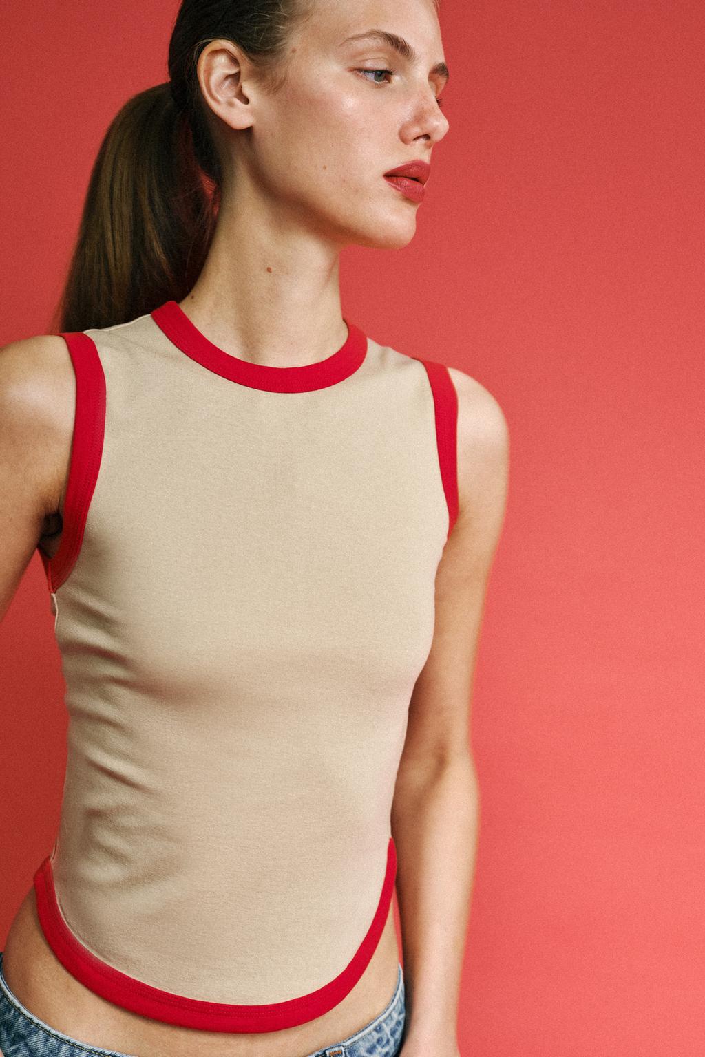 ФУТБОЛКА С КОНТРАСТНЫМИ ПОЛОСАМИ