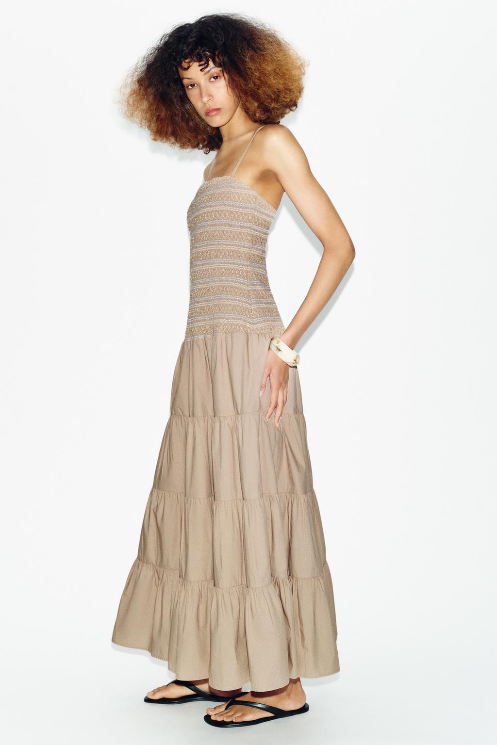 ПЛАТЬЕ МИДИ С ВЫШИВКОЙ И ЭФФЕКТОМ ЖАТКИ