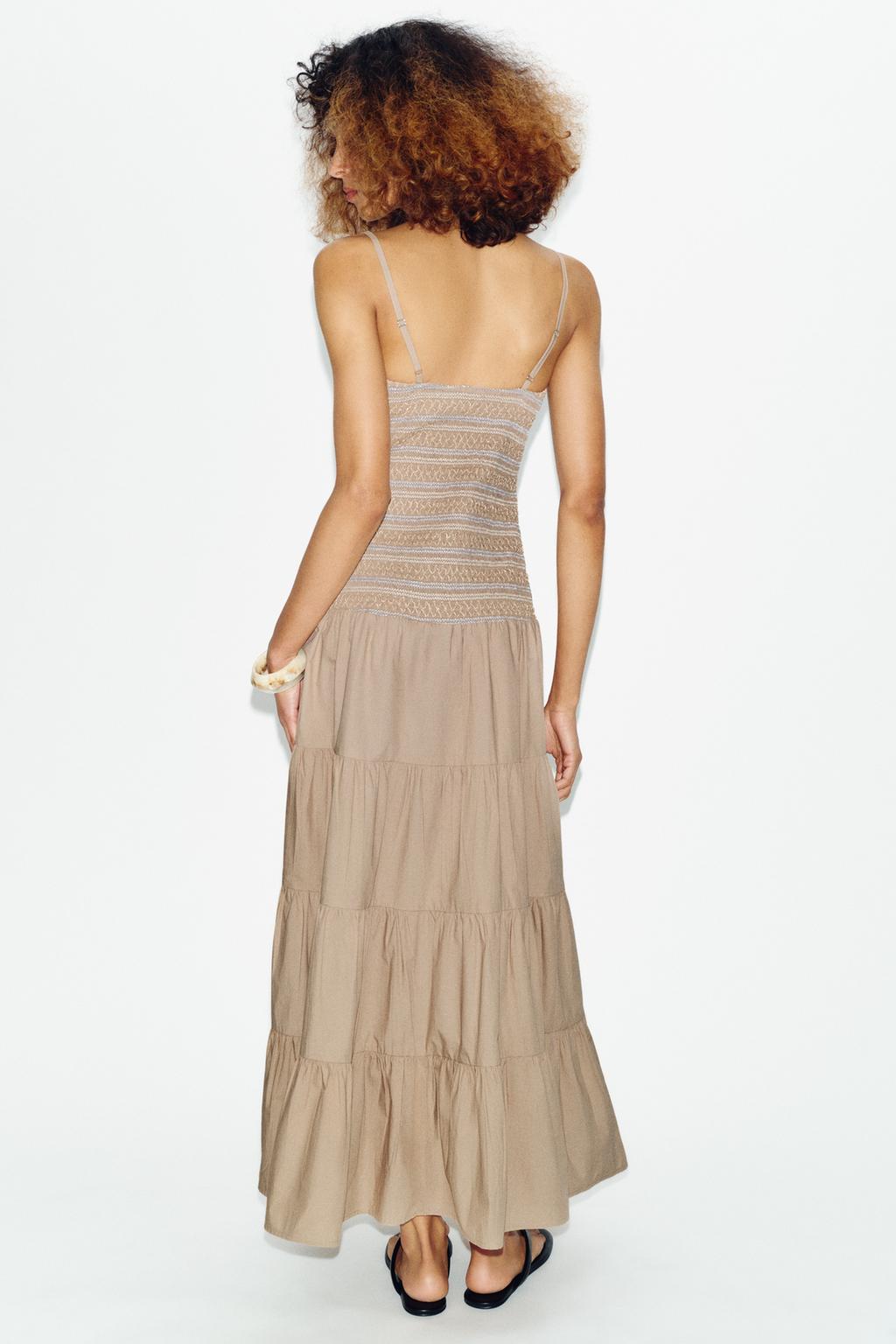 ПЛАТЬЕ МИДИ С ВЫШИВКОЙ И ЭФФЕКТОМ ЖАТКИ